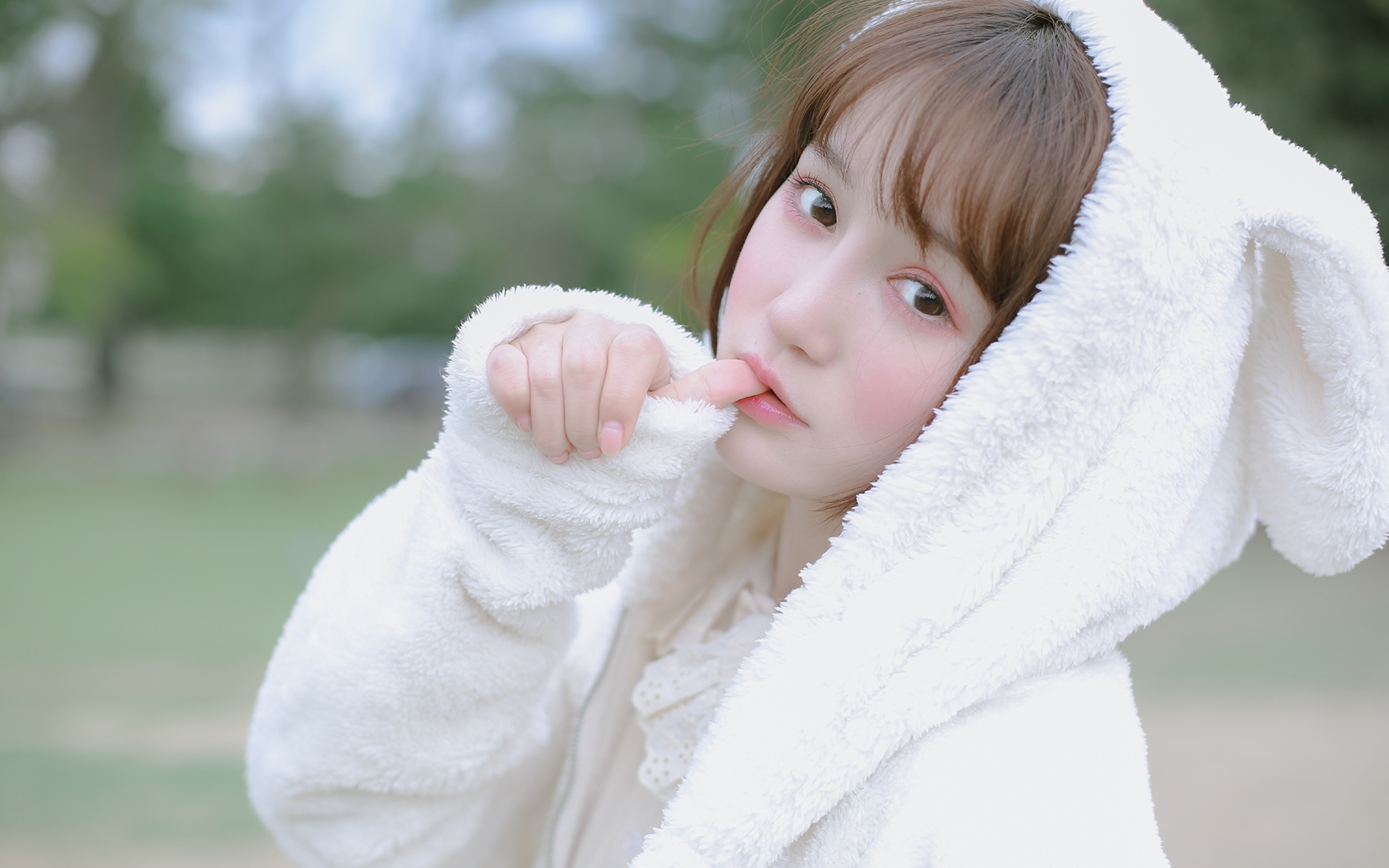 短发的文艺女生