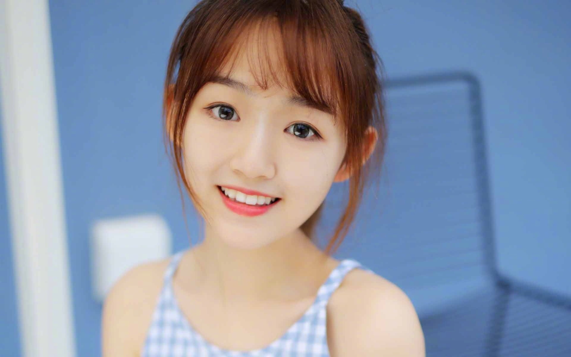 万般风情，不及你回眸一笑