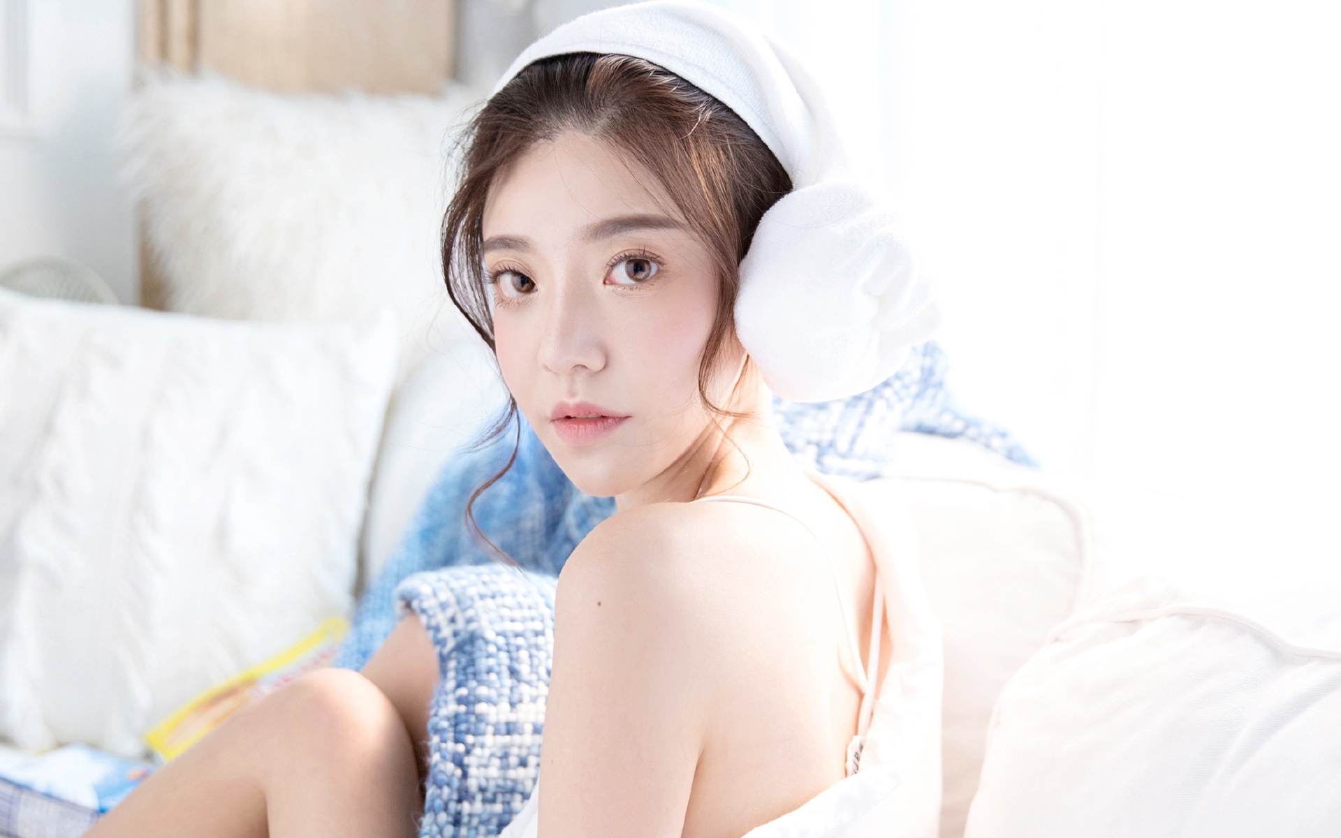 清新家居少女写真