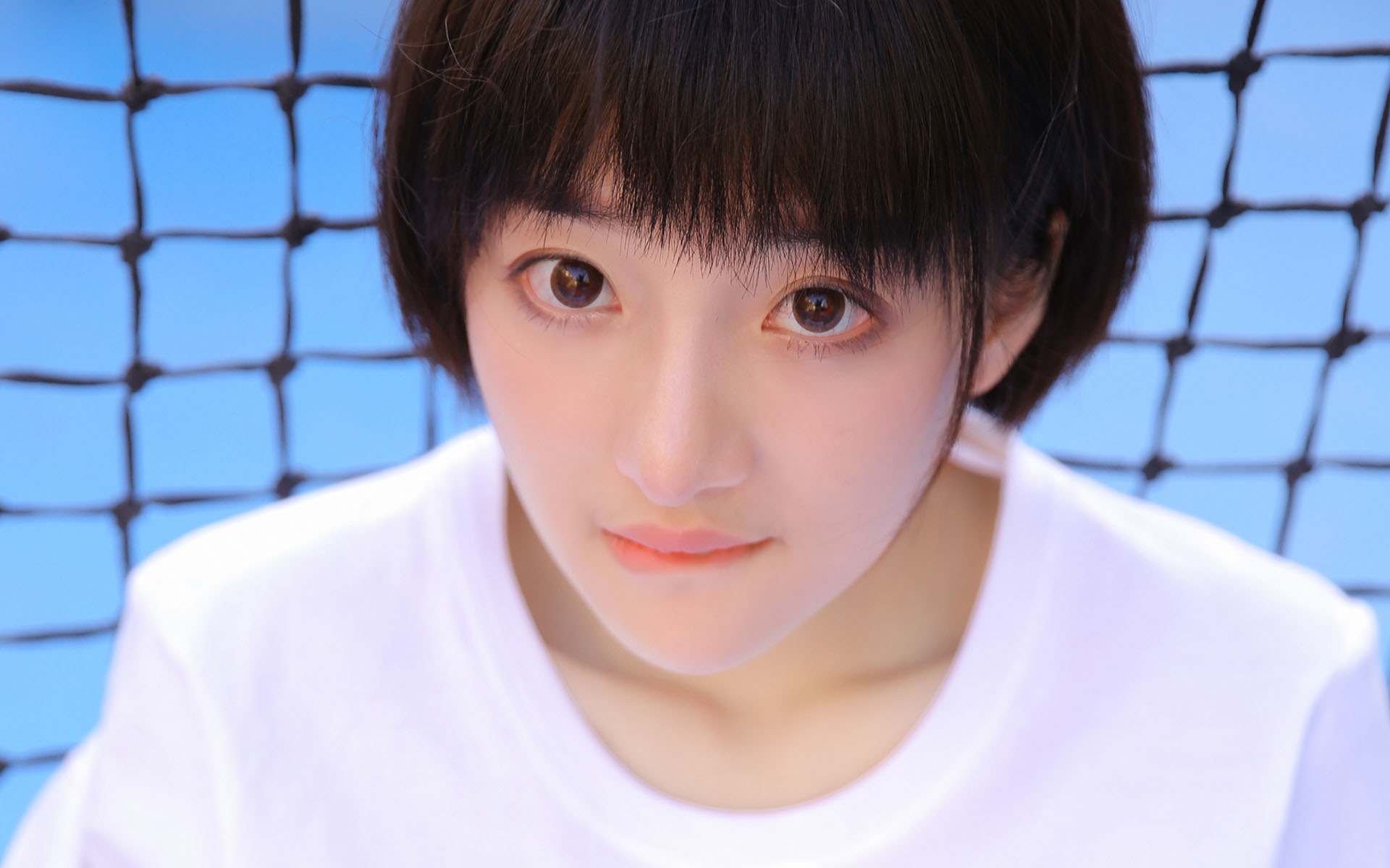 俏皮可爱户外美少女写真