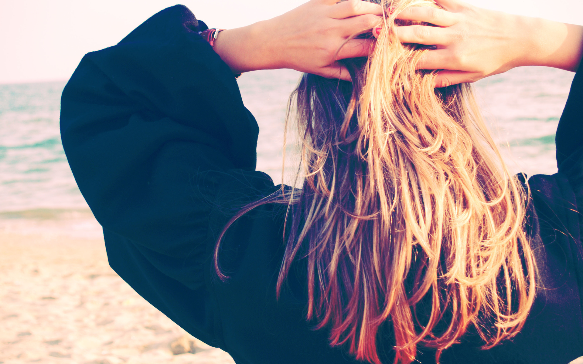 孤独的女生背影