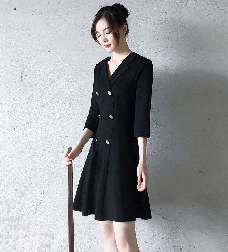 2018年新款时尚大气黑色修身韩版外套