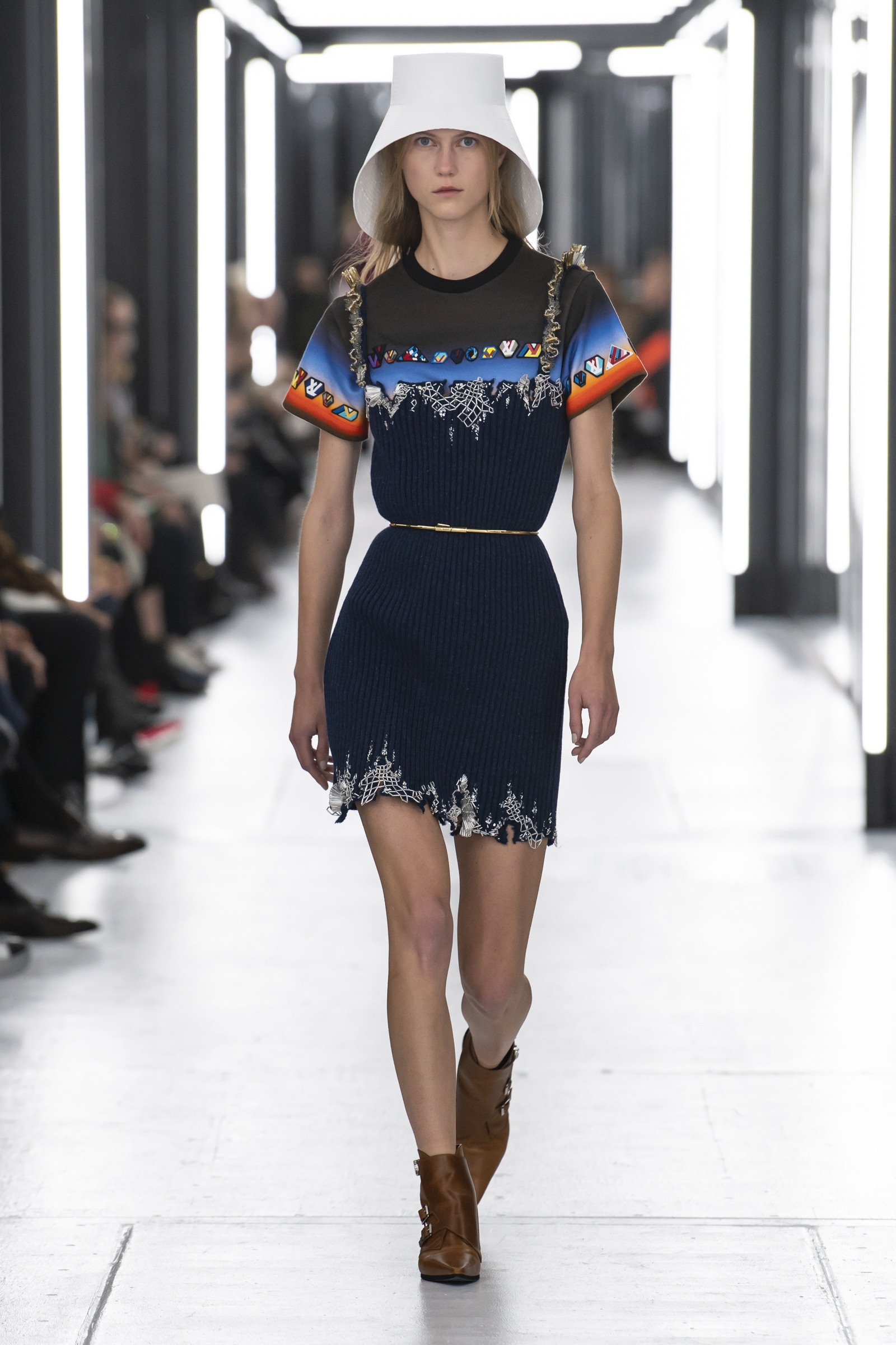 路易威登2019春夏女士时装秀