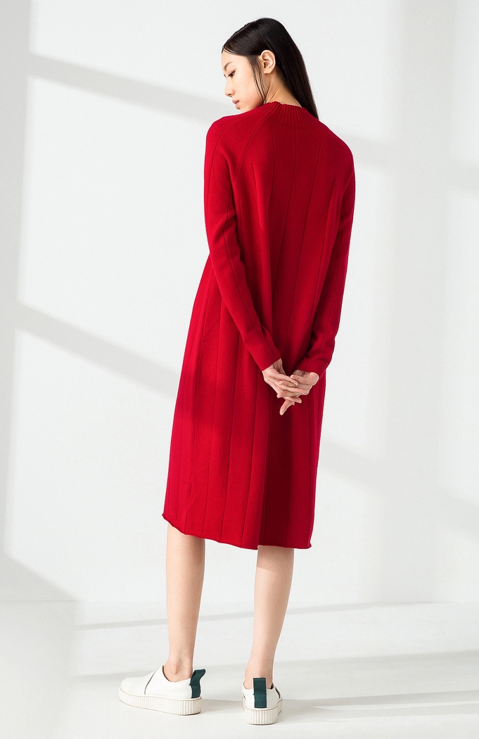 2018秋季新品时尚百搭复古红针织毛衣女装