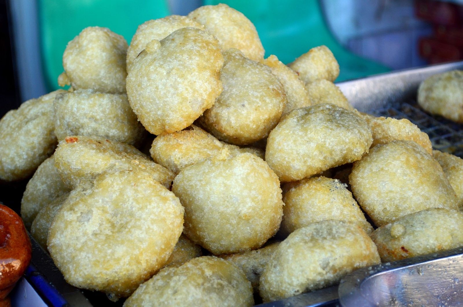 津门特产:耳朵眼炸糕