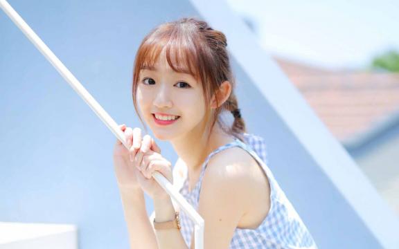 万般风情，不及你回眸一笑