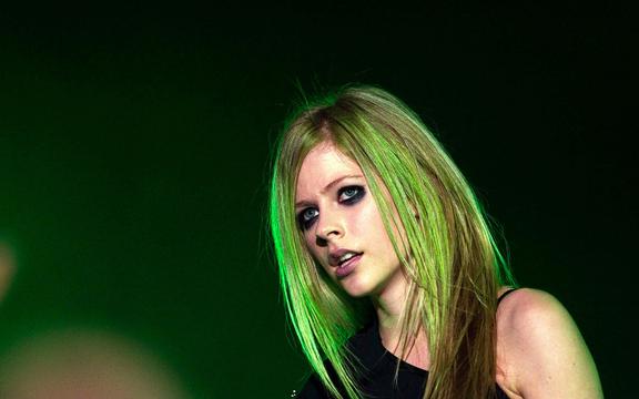 艾薇儿·拉维尼