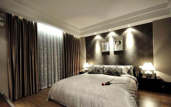 低奢华丽现代简约卧室
