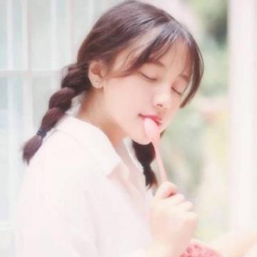 淡雅小清新的女生微信头像   青春一个敷衍的年华