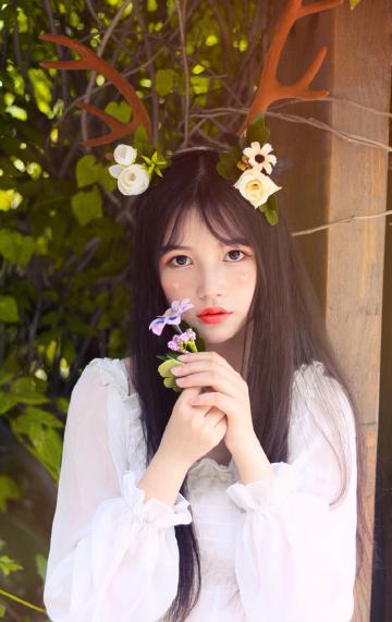 小清新的森系美女写真